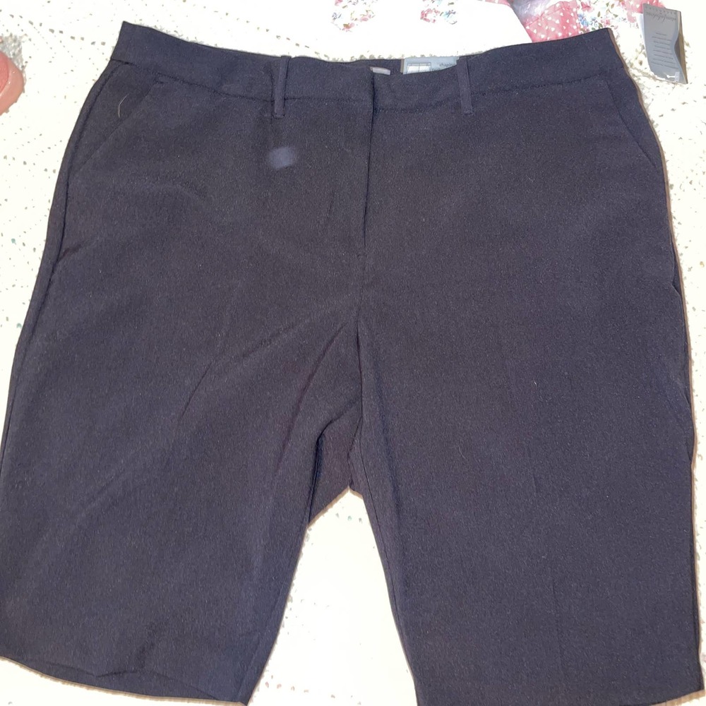 NWT Slim Fabulous By Attention Women’s Bermuda Shorts Size 16